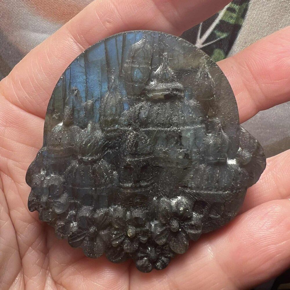 Very Flashy Labradorite Castle Carving - Picture 3 of 6